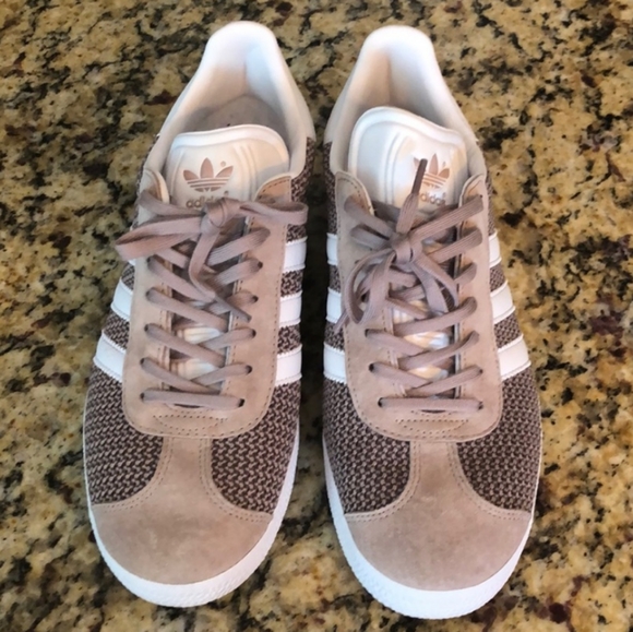 Adidas Shoes - Adidas Gazelle